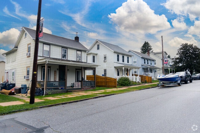 New homeowners can expect to pay $80,000 to $500,000 for a house in White Haven, depending on age.