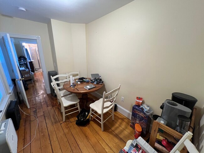 6 White Street Place unit R, Cambridge, MA 02140 - photo 4