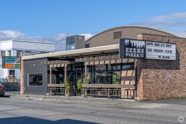 Zeeks Pizza in Columbia has daily happy hour specials and jazz music on Tuesdays.