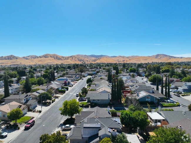 Residents of the Meadowbrook can enjoy views of Mount Diablo from their backyards.