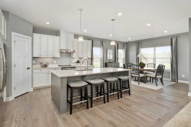 5304 Walnut Ridge Ln unit 36142134, Sheffield, OH 44054 - photo 2