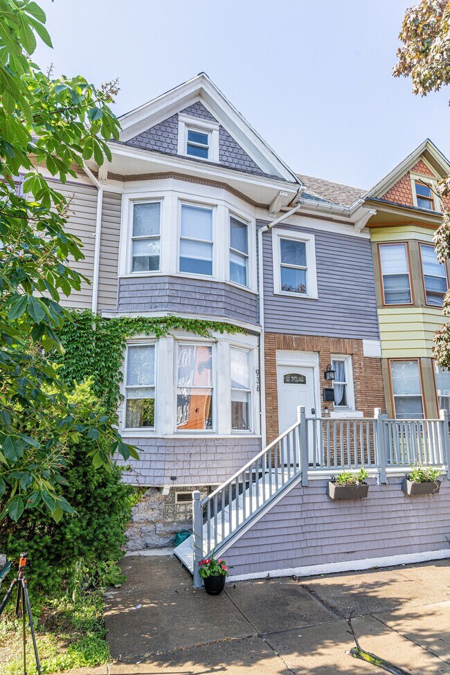 936 W Ferry St, Buffalo, NY 14209