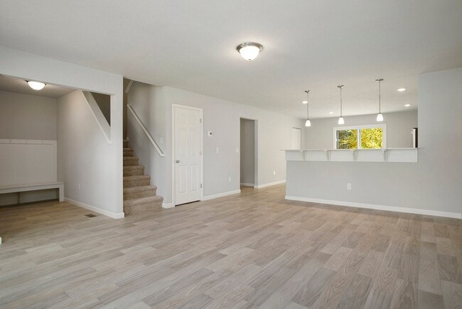 922 Forest St, Marshall, MI 49068 - photo 4