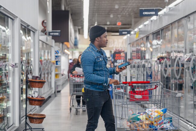Hy-Vee in Hazelwood offers groceries and household essentials near Highway 36.