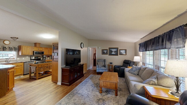 4913 Blue Ridge Rd, Charlestown, IN 47111 - photo 2