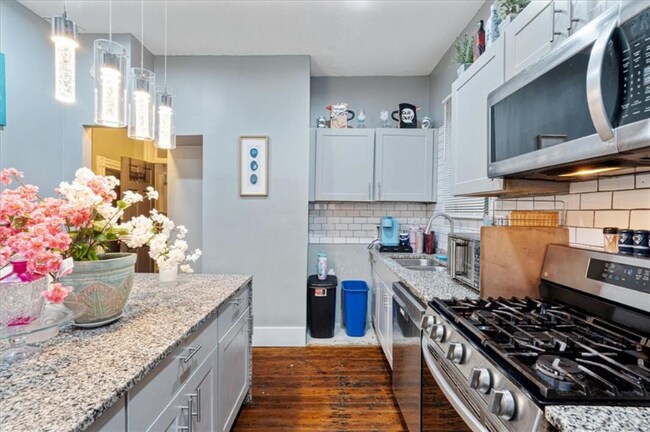 249-251 Orms St unit 1, Providence, RI 02908 - photo 5