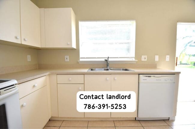 2010 SW 112th Terrace, Miramar, FL 33025 - photo 2