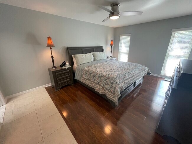 218 Dogwood Cir unit The Gardens, Seminole, FL 33777 - photo 5