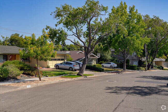 Residents of Arlita appreciate the mature landscaping that enhances the neighborhood.