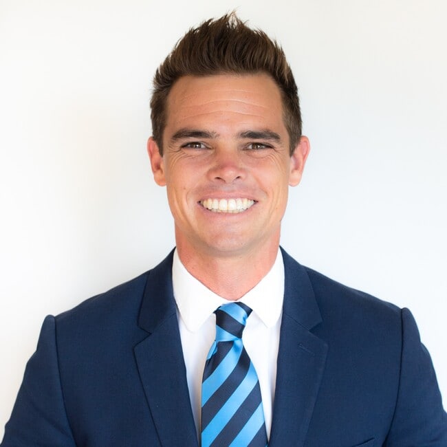 Agent Photo