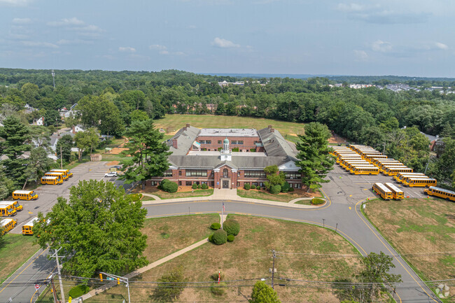 Alfred Vail School has a large spacious campus for students.
