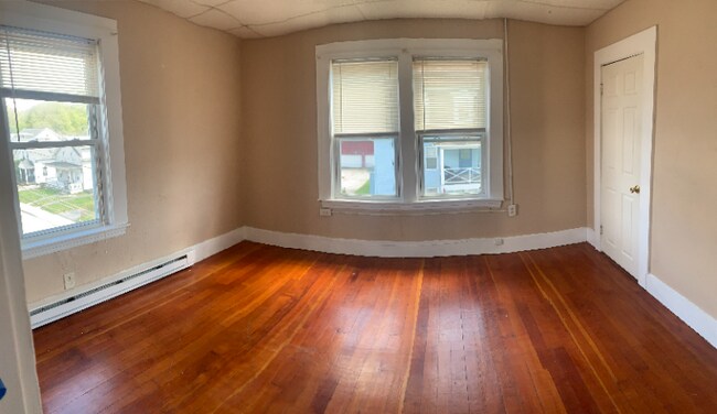 3 Negus St unit 3R, Webster, MA 01570 - photo 6