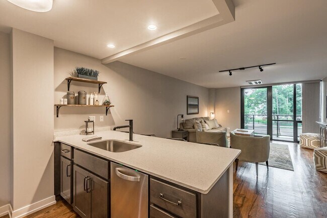 5940 N Sheridan Rd unit 704,, Chicago, IL 60660 - photo 4