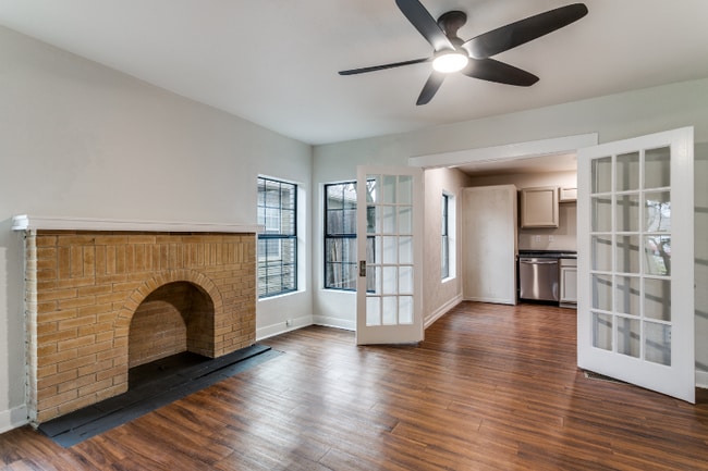 826 N Clinton Ave unit 824, Dallas, TX 75208 - photo 3