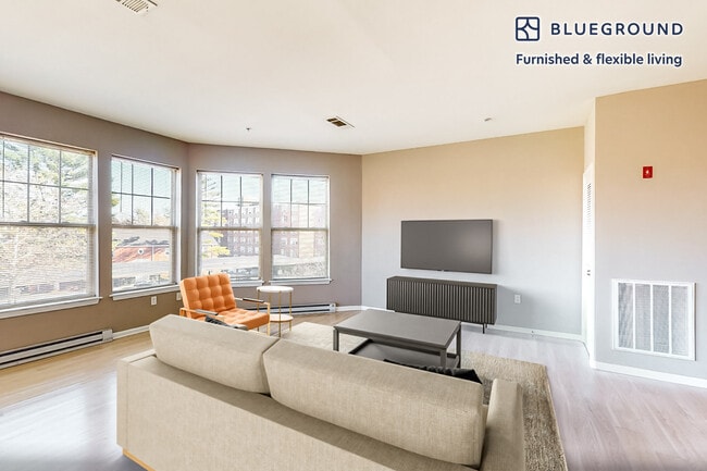 160 Boylston St unit FL2-ID5667A, Chestnut Hill, MA 02467 - photo 2