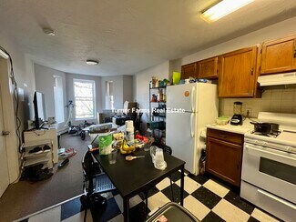 90 Hammond St, Boston, MA 02120