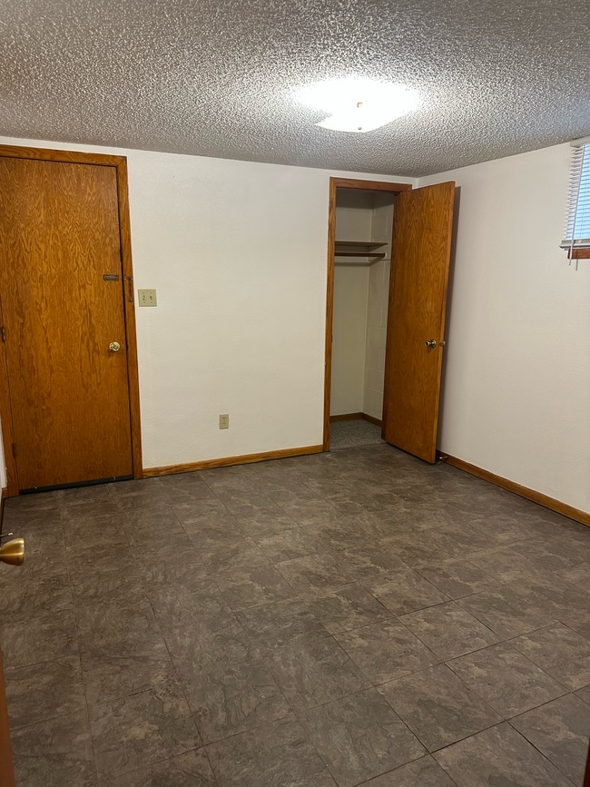 1708 Ashland St unit 3, Hastings, MN 55033 - photo 6