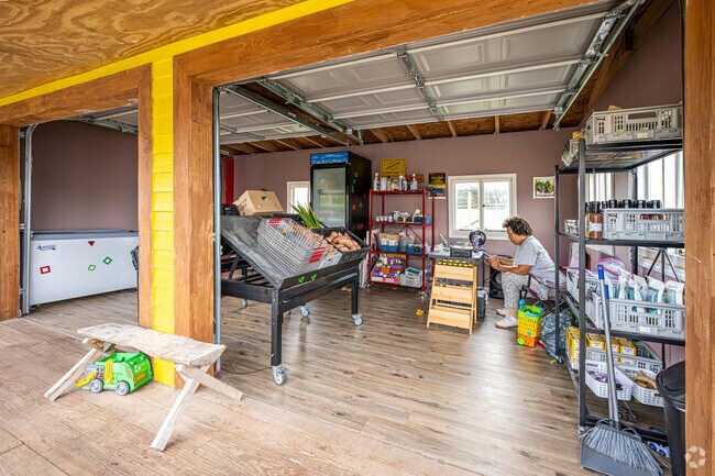 Barcelo Gardens Fresh Market has fresh produce in the Desire Area.