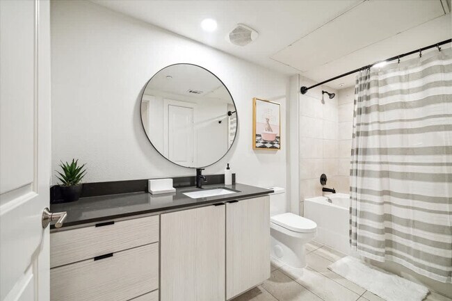 1112 Columbus St unit FL2-ID1039040P, Houston, TX 77019 - photo 5