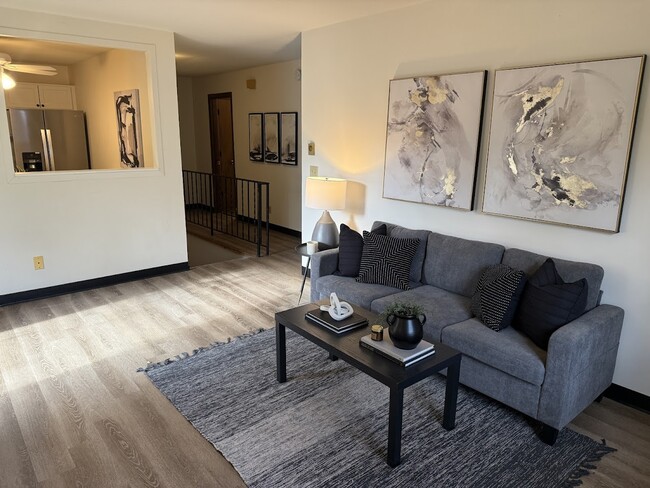 805 Brandie Rd unit 805, Madison, WI 53714 - photo 4