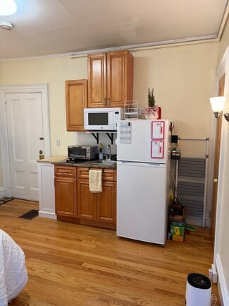 219 Washington St Unit 8, Winchester, MA 01890