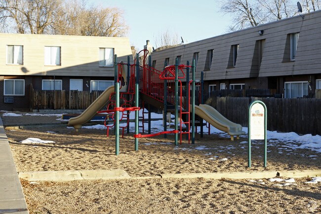 18 Ash Ct, Longmont, CO 80503 - photo 6