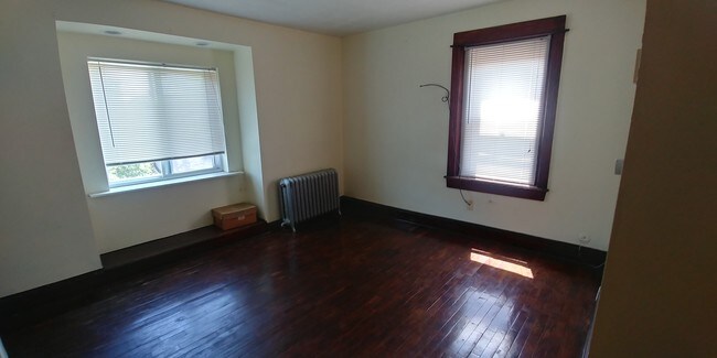 448 Seville St unit 3rd, Philadelphia, PA 19128 - photo 3