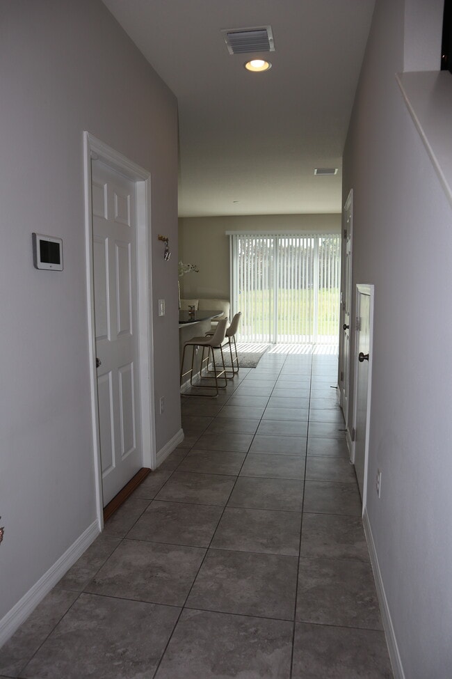7022 Grand Elm Dr, Riverview, FL 33578 - photo 2