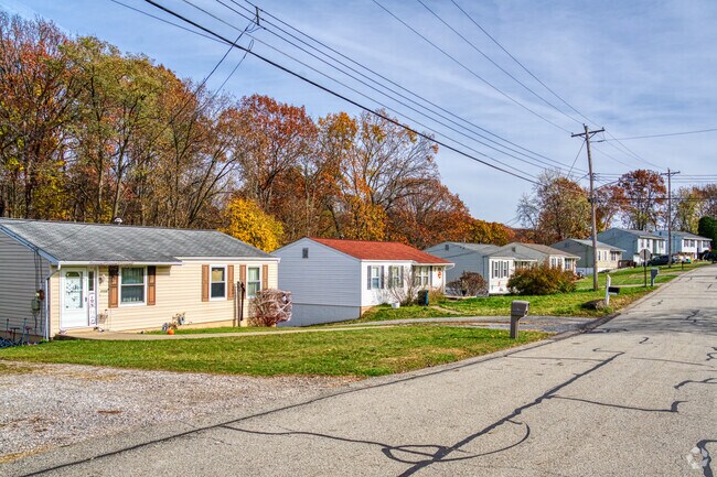 Crescent’s homes feature colonial and Craftsman styles on spacious lots.