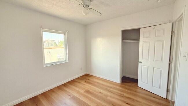 124 1/2 W 95th St unit W. 95th St., Los Angeles, CA 90003 - photo 5