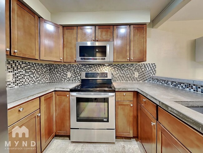 2002 S Helena St, Aurora, CO 80013 - photo 3