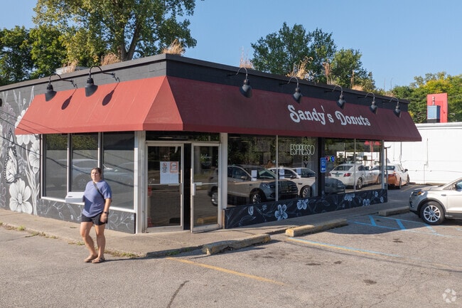 Locals head to Sandy's to fill up on fresh donuts and coffee for breakfast.