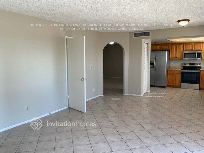 13802 N 45th Ave, Glendale, AZ 85306 - photo 4