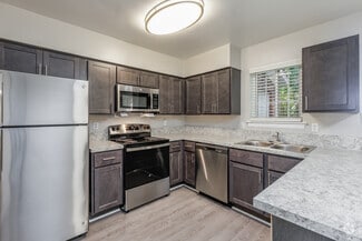 399 Hickory Point Blvd, Newport News, VA 23608