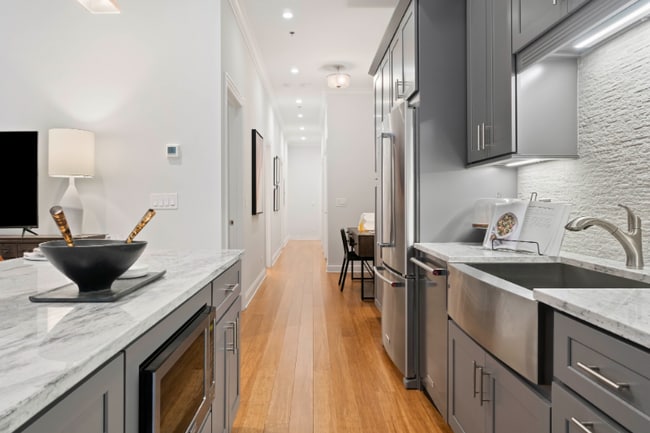 148 W Monroe St, Chicago, IL 60606 - photo 3