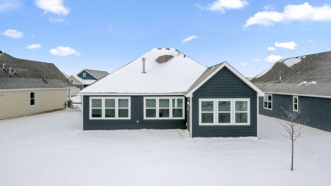 20048 Gabardine Ln, Lakeville, MN 55044 - photo 3