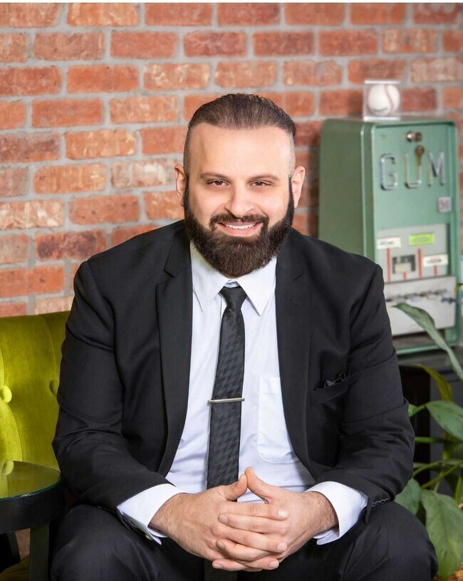 Agent Photo