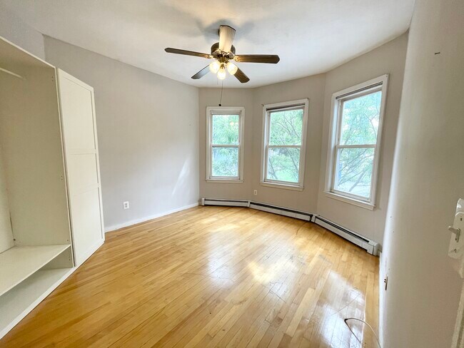 11 Iroquois St unit 2, Roxbury Crossing, MA 02120 - photo 3