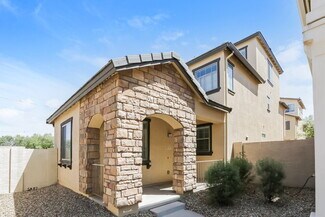 7057 S 7th Ln, Phoenix, AZ 85041