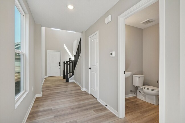 2001 Aerotrain Ct N, Plain City, OH 43064 - photo 7