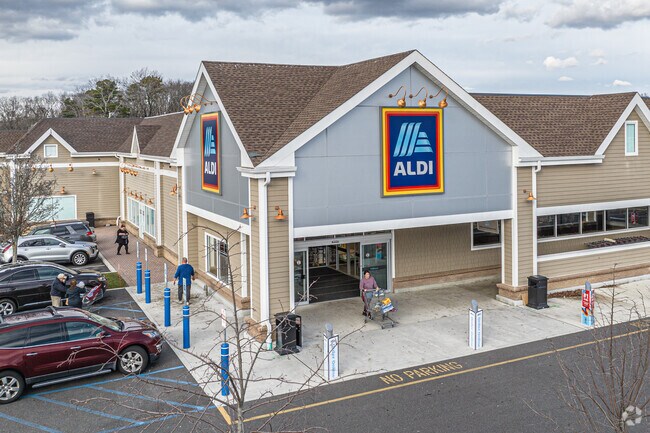 Aldi is one of the newer big box stores in Mastic.