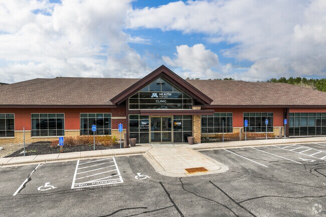 M Health Fairview Clinic is equipped for physical therapy & medication therapy management.