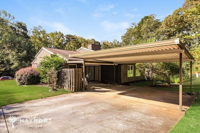 5566 Circlestone Ln, Stone Mountain, GA 30088 - photo 3