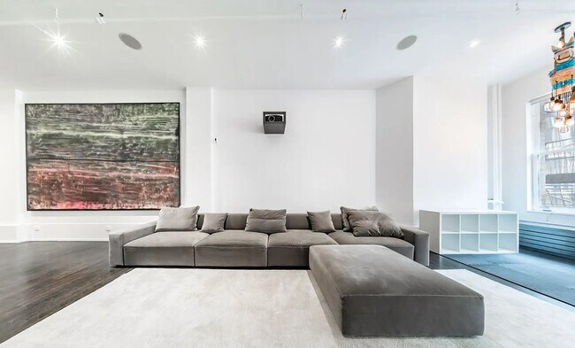 20 E 17th St unit ID1256826P, New York, NY 10003 - photo 3