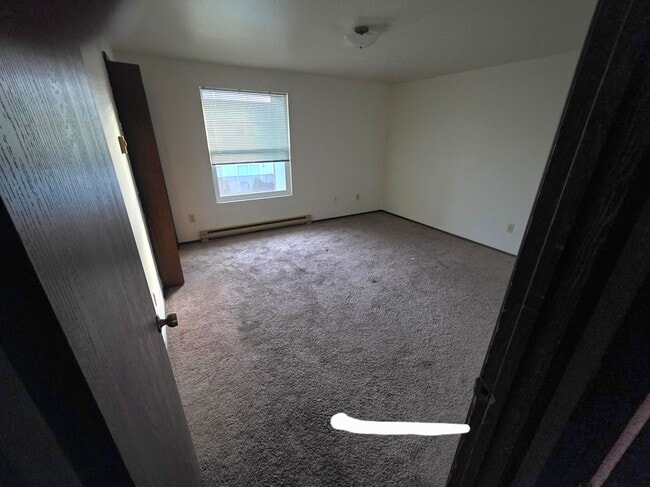 233 SW Walnut Ave unit 233-2, Dallas, OR 97338 - photo 2