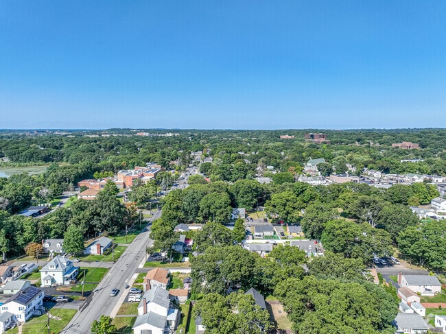 The village of Walnut Hill is the perfect place to call your new home.