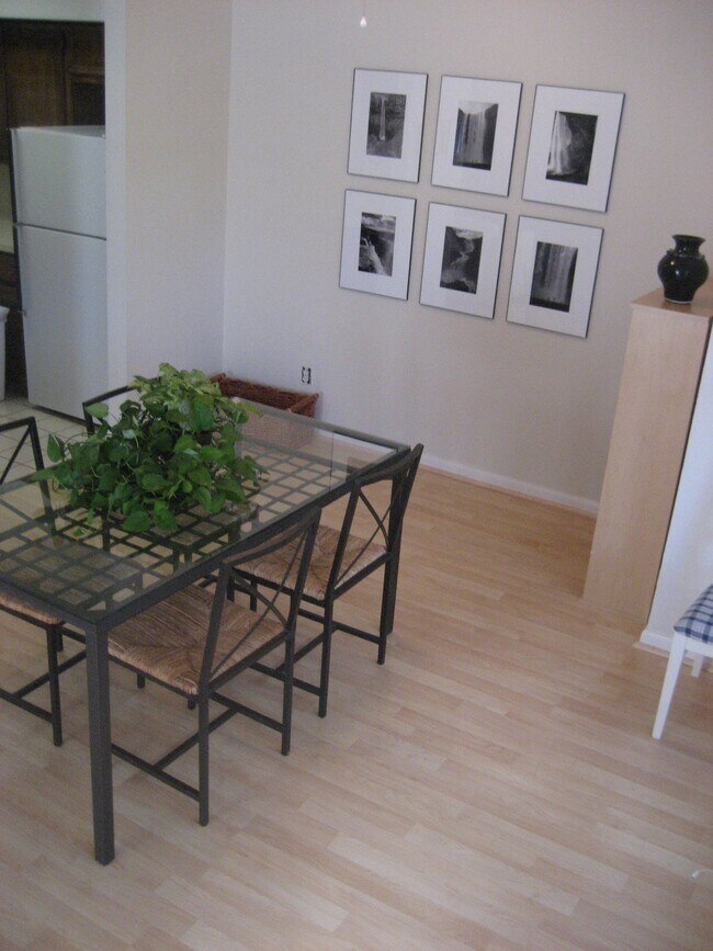 3115 Tom Green St unit 305, Austin, TX 78705 - photo 3