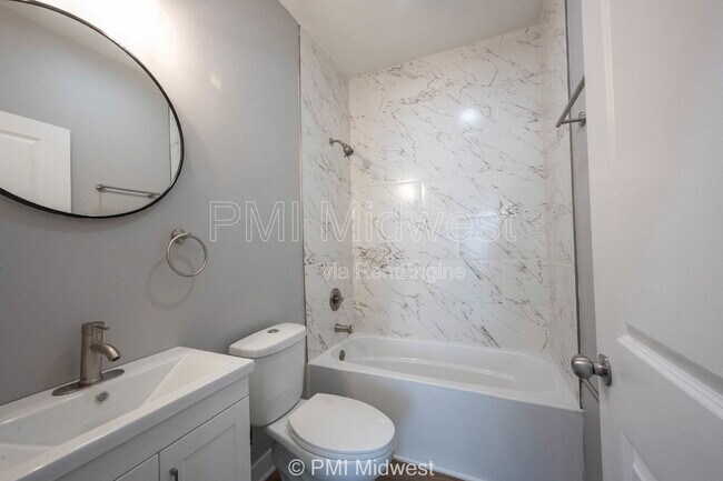 2825 Mcpherson St, Indianapolis, IN 46205 - photo 4