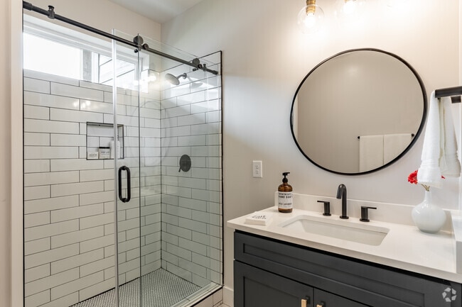 2BR, 1BA - 1067SF (Type C)