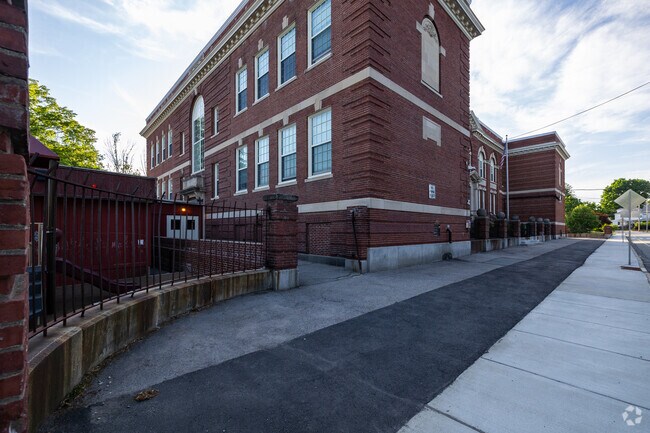 Washington Elementary School